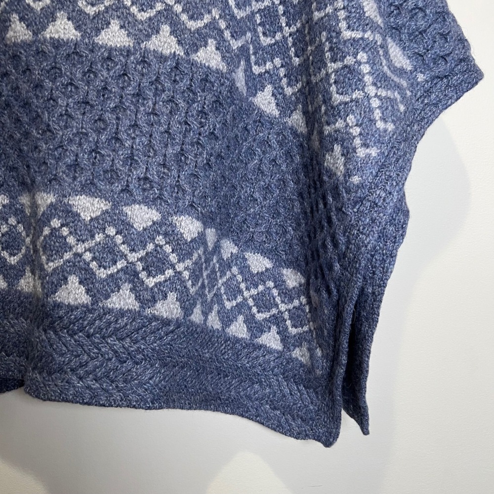 Aran Woollen Mills Poncho OS Blue Fair Isle 100% Merino Wool Cowl Neck Cape - Picture 3 of 6
